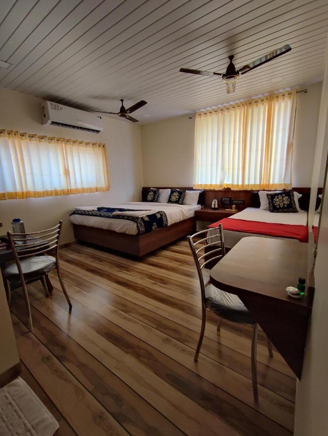 Hotel Starlit Navi Mumbai Exterior foto