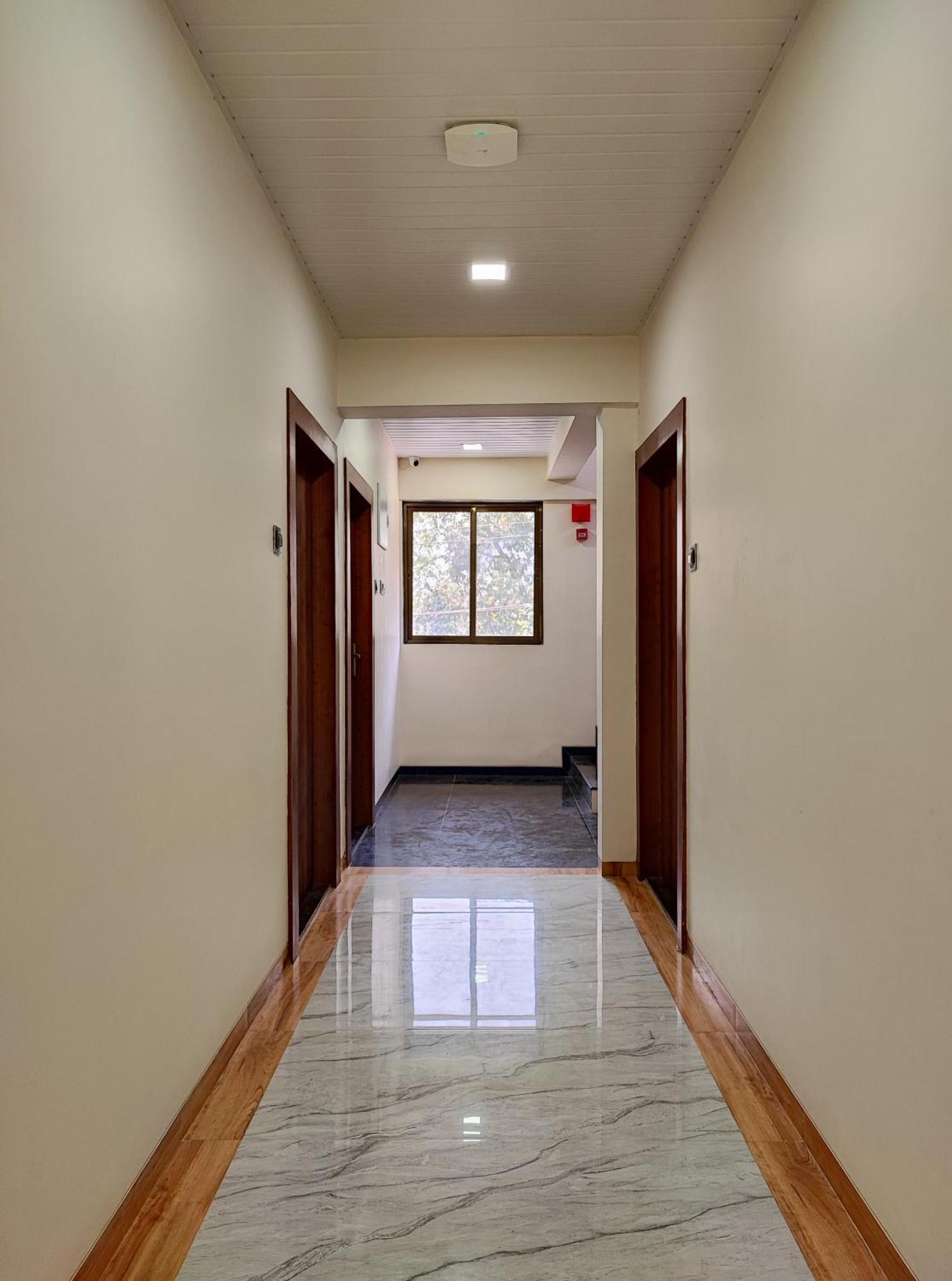 Hotel Starlit Navi Mumbai Habitación foto
